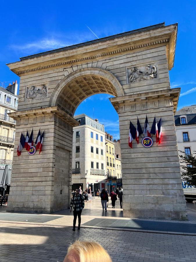 Rempart Tivoli Coeur De Ville 디종 외부 사진